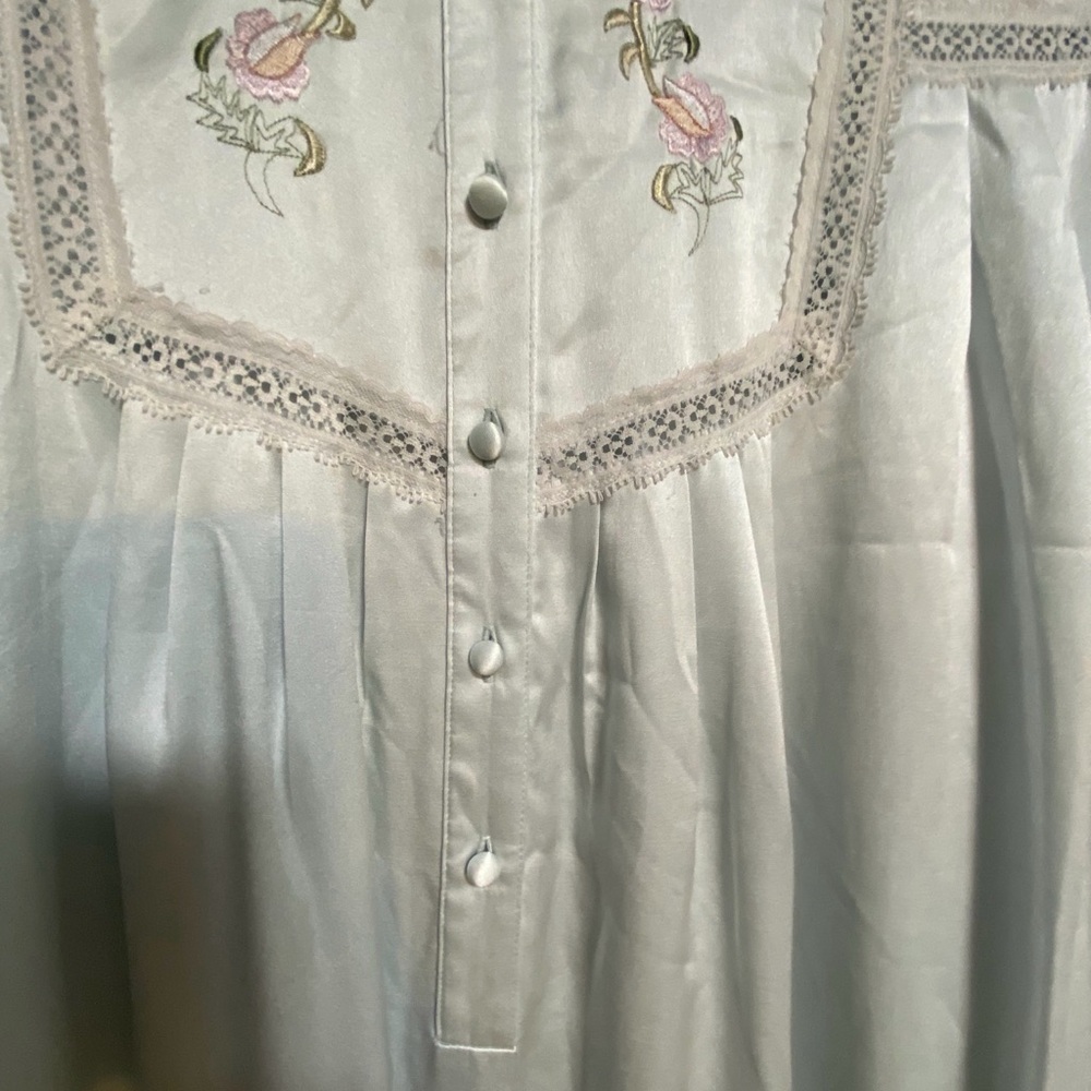 La Lingerie Light Blue Satin Embroidered Nightgown – M - Picture 3 of 11